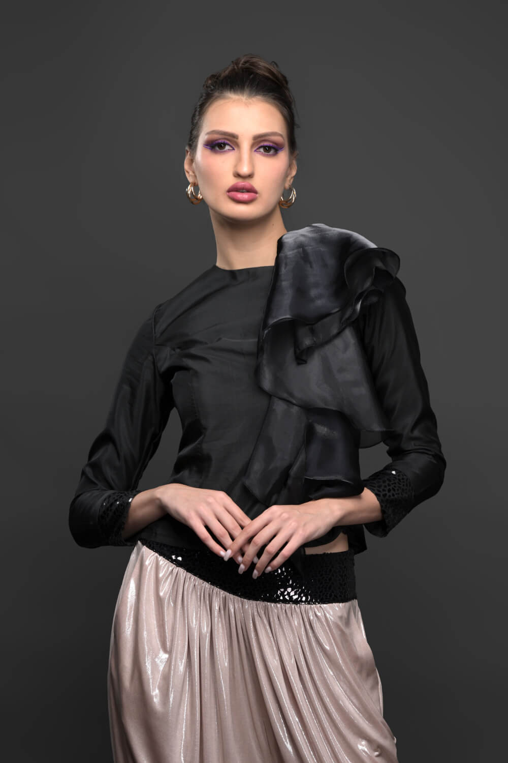 Black Ruffle Top - Meeami Fashion