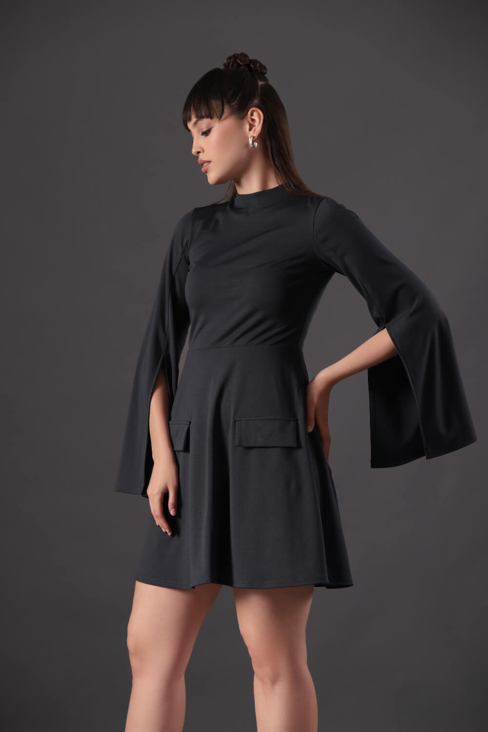 Black Swan Dress - Meeami Fashion