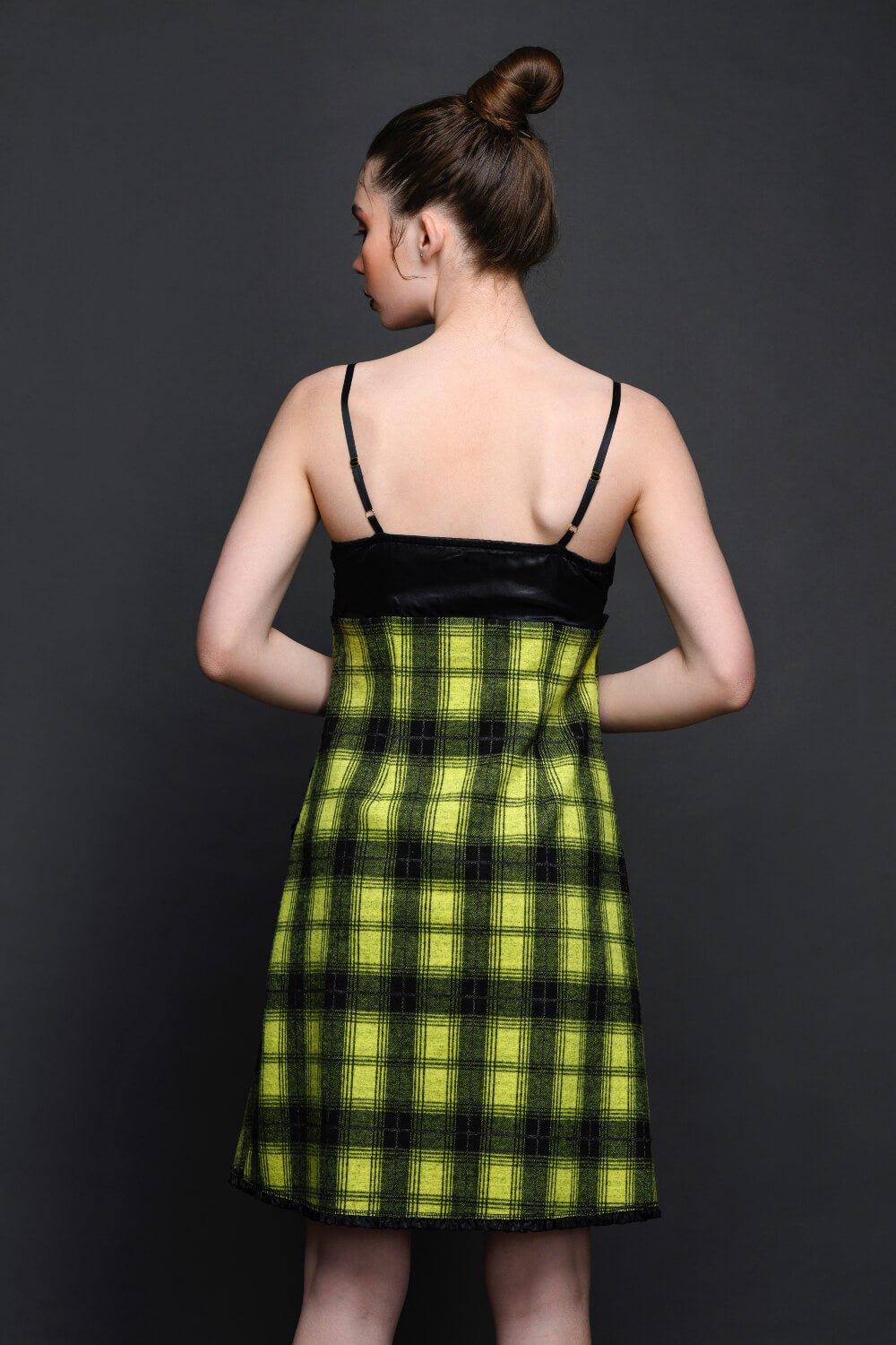 Evergreen Tweed Dress - Meeami Fashion