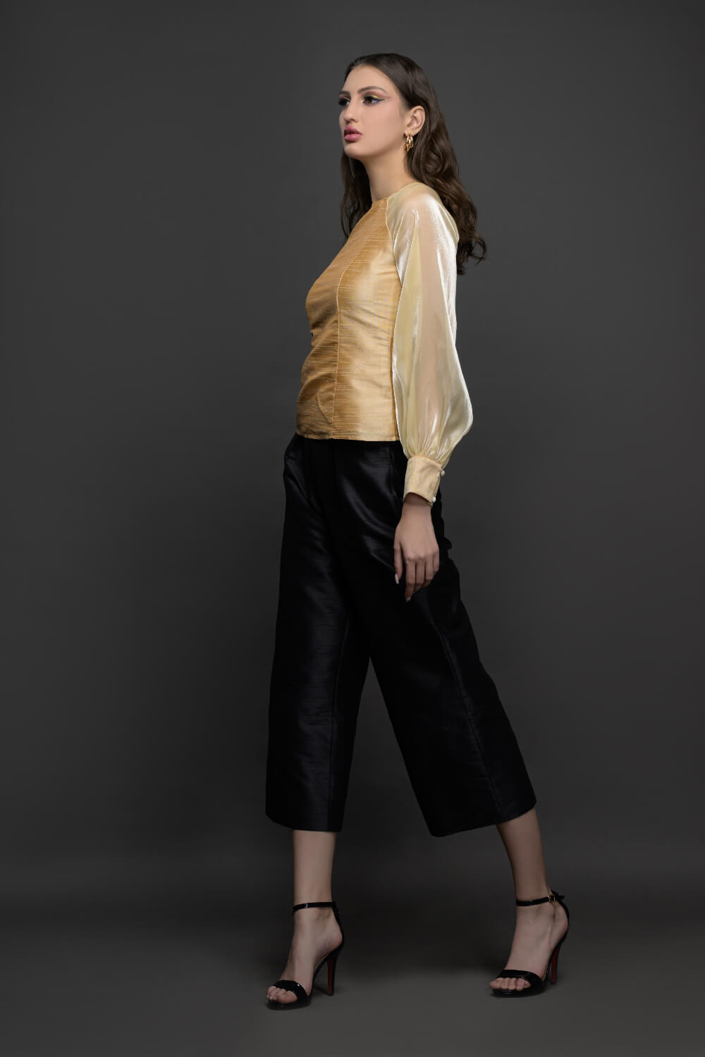 Golden Noir Top - Meeami Fashion