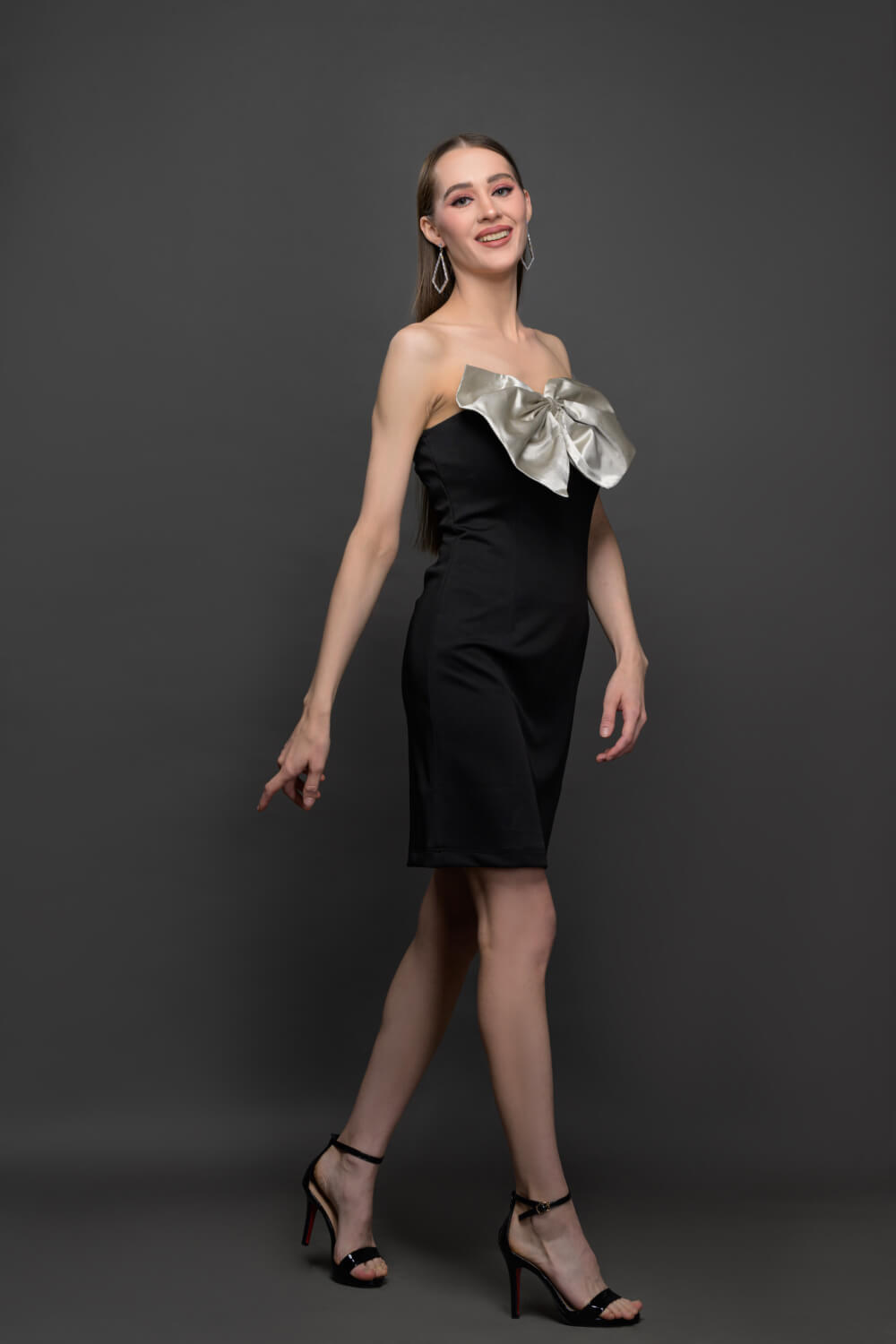 Midnight Ruffle Dress - Meeami Fashion