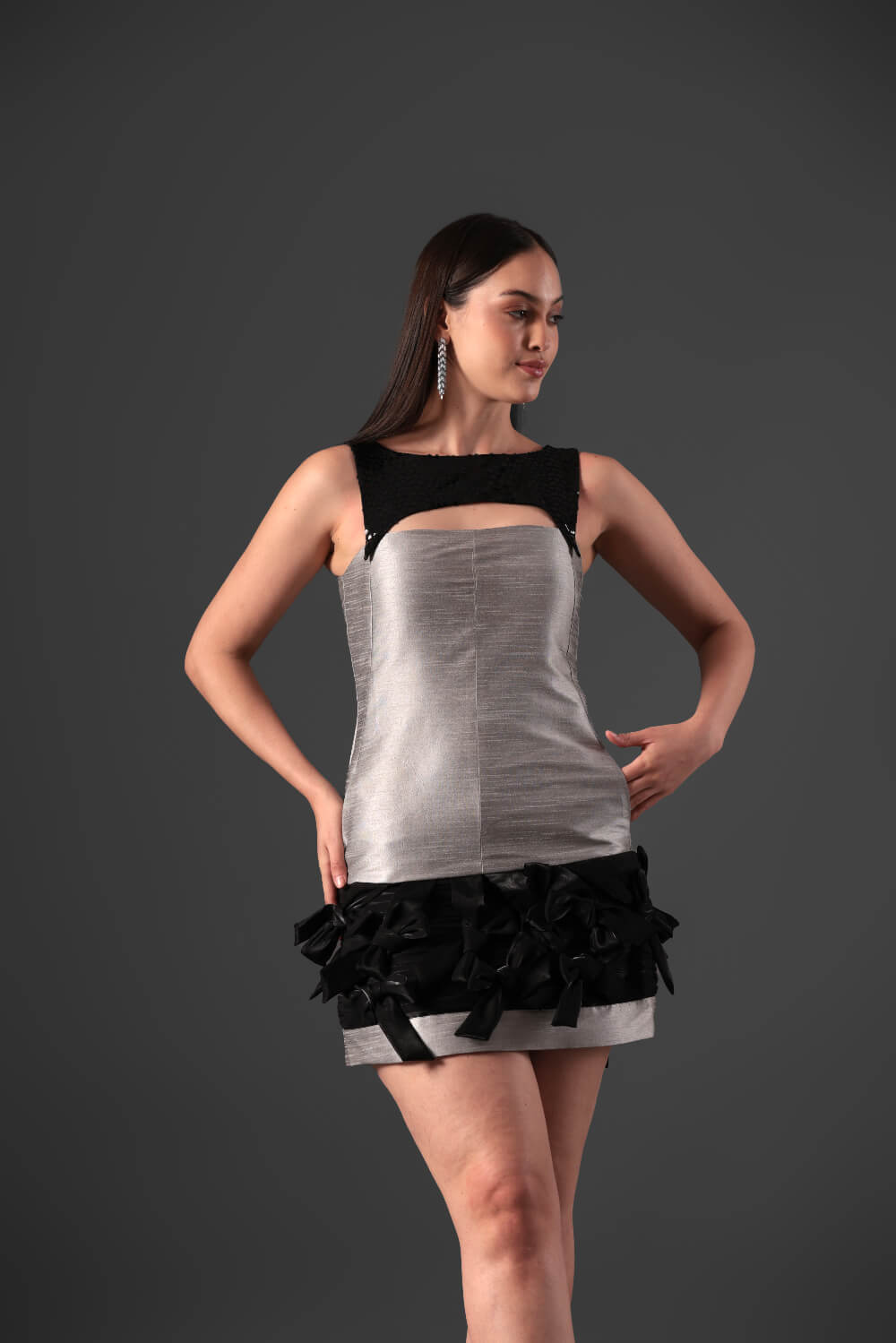 Silver Glamour Dress - Meeami Fashion