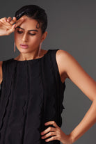 Black Scallop Dress - Black Elegance - Meeami Fashion