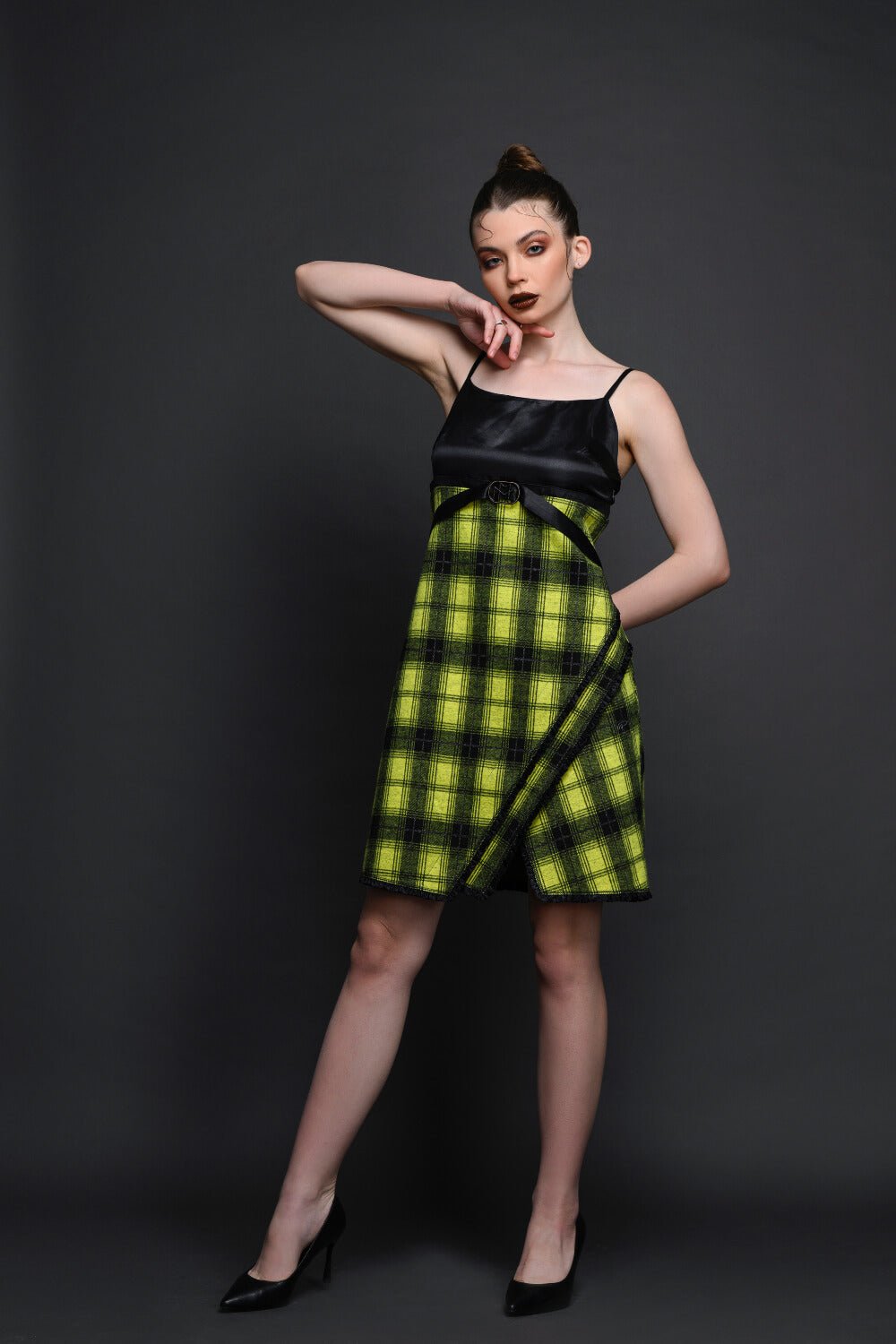 Evergreen Tweed Dress - Meeami Fashion